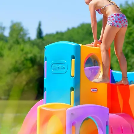 Camping Beach 4*